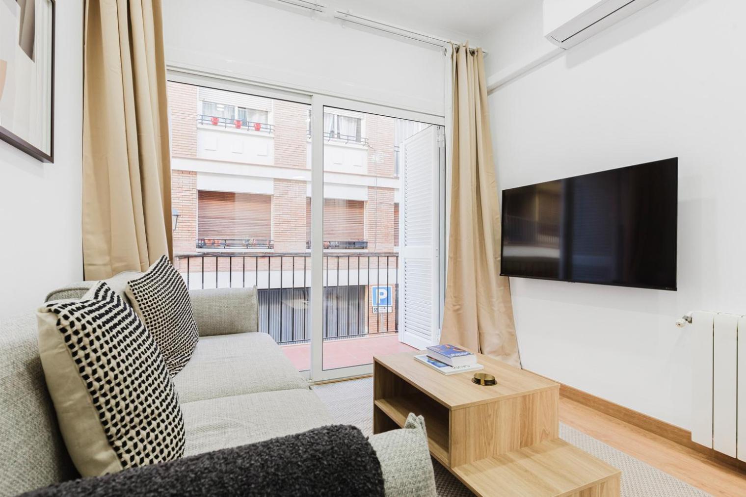 Blueground Sarria Ac Balcony Nr Pedralbes Bcn-173 Barcelona