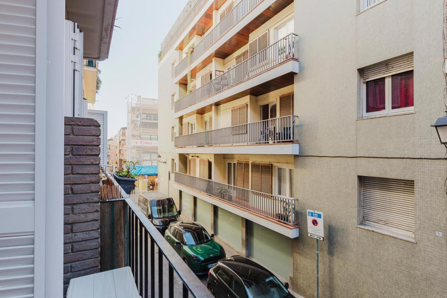 Blueground Sarria Ac Balcony Nr Pedralbes Bcn-173 * Barcelona